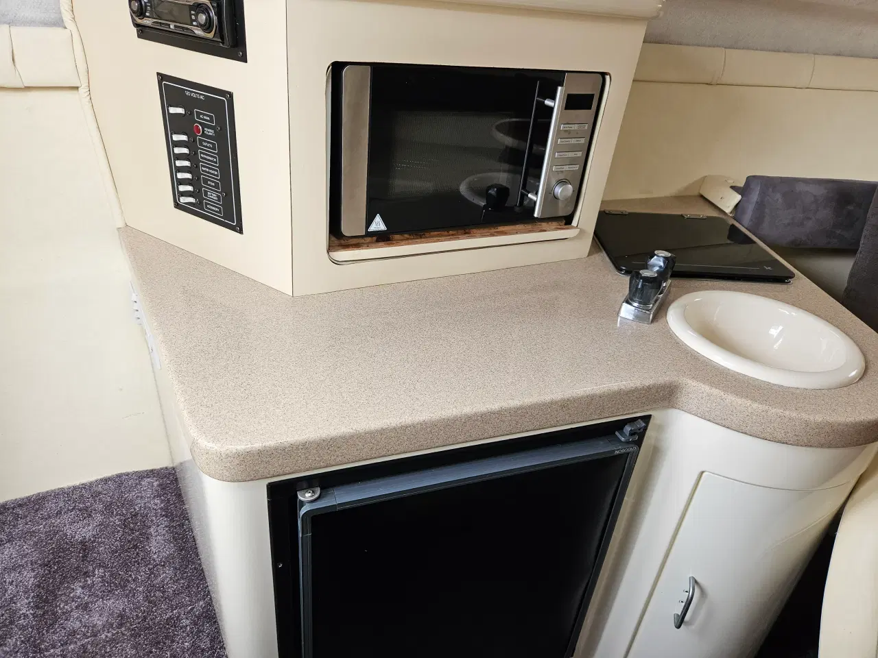 Billede 17 - Køkken, bad , 4 sovepladser