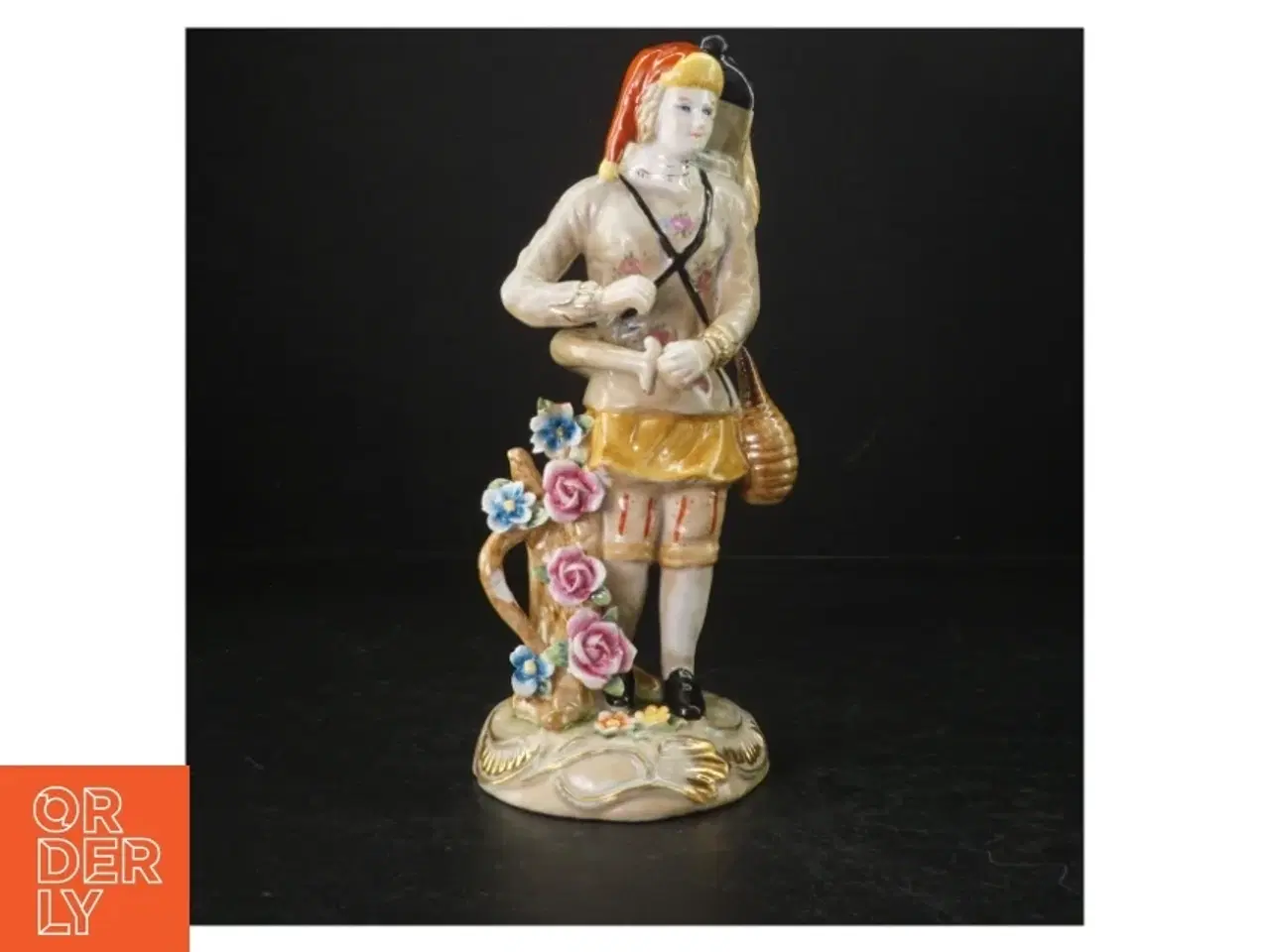 Billede 1 - Porcelænsfigur af vandbærer (str. 27 cm)