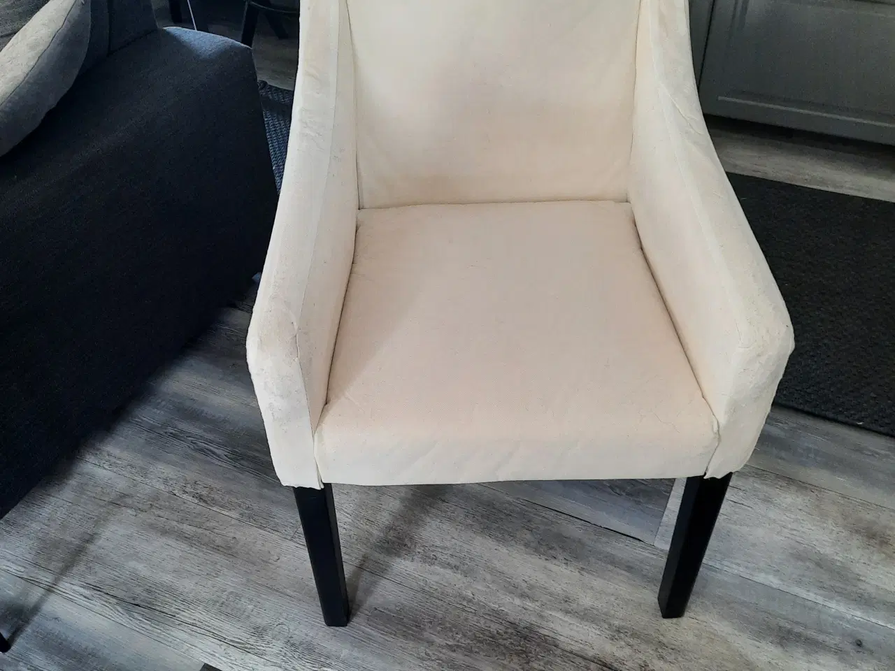 Billede 2 - Spisebordsstole med armlæn