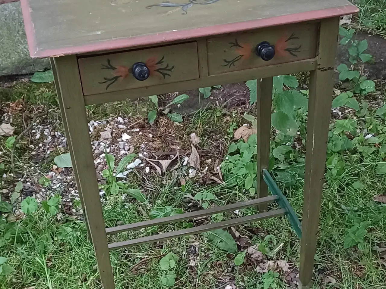 Billede 1 - Antikt tobaksbord.