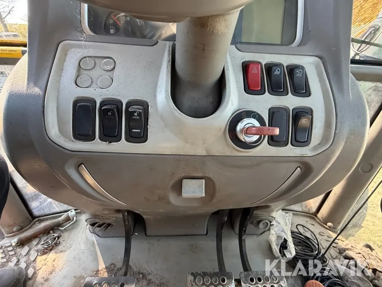 Billede 11 - Traktor Deutz Fahr 6130.4 Cshift med frontlæsser