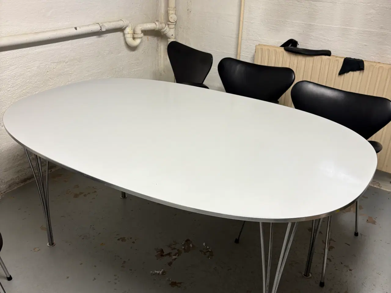 Billede 1 - Piet hein Superellipse. Bord