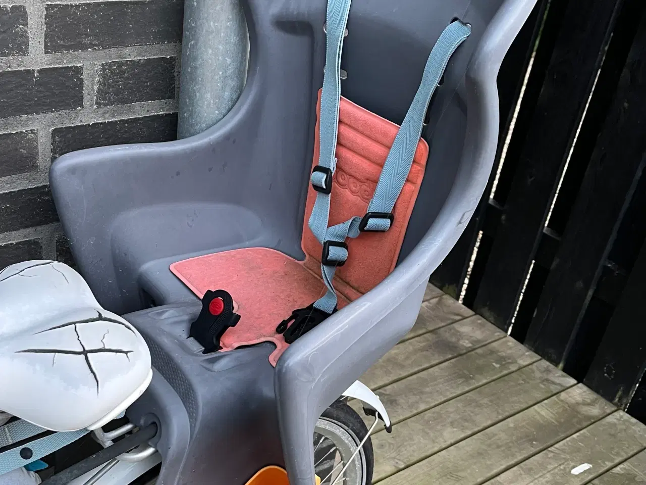 Billede 1 - Velholdt Polisport cykel barnestol