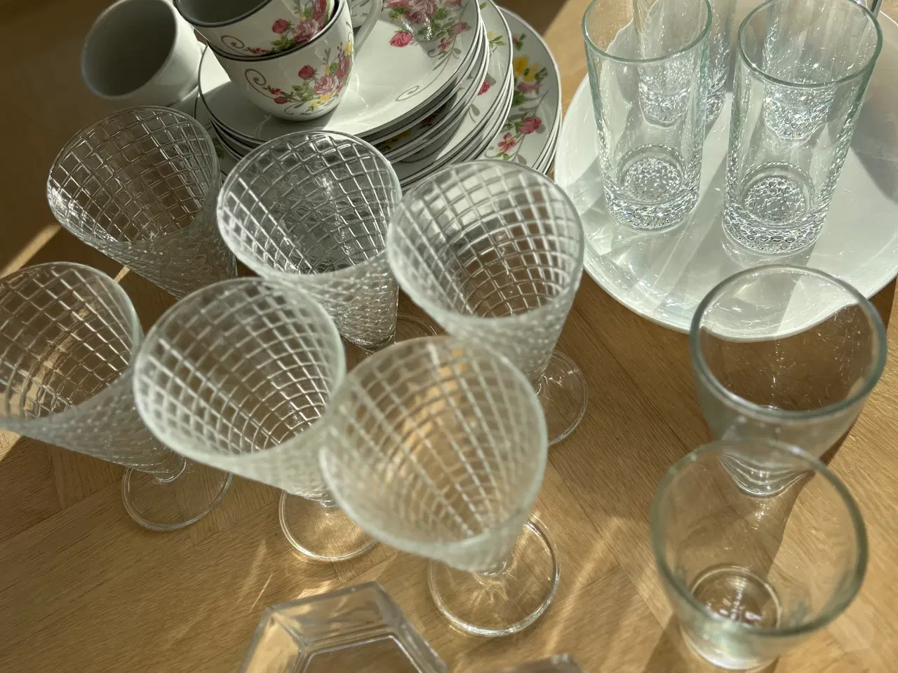 Billede 1 - Servicesæt + en masse glas