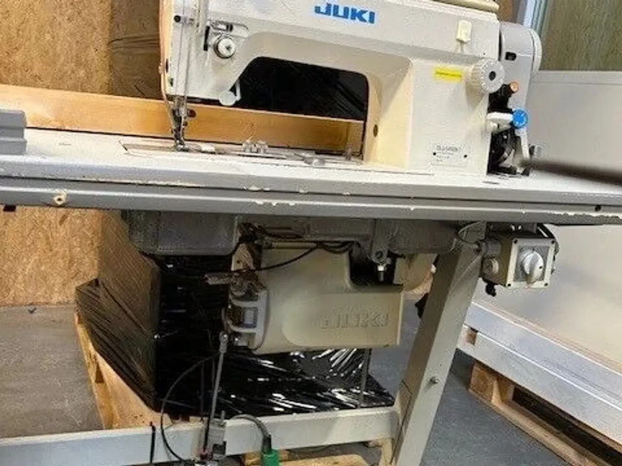 Billede 3 - Industrisymaskine JUKI DLU-5490N-7