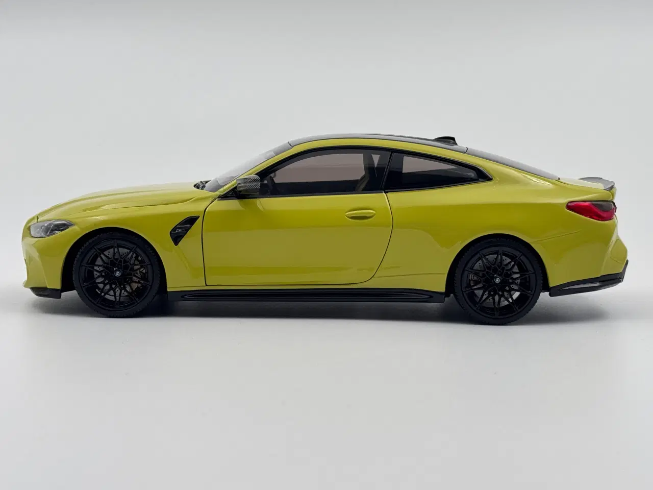 Billede 2 - 2020 BMW M4 Competition MINICHAMPS - 1:18