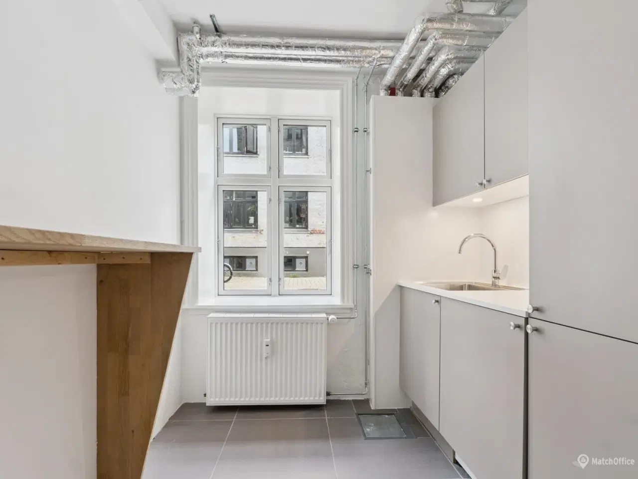Billede 9 - Fint Kontor /showroom i stille gård.