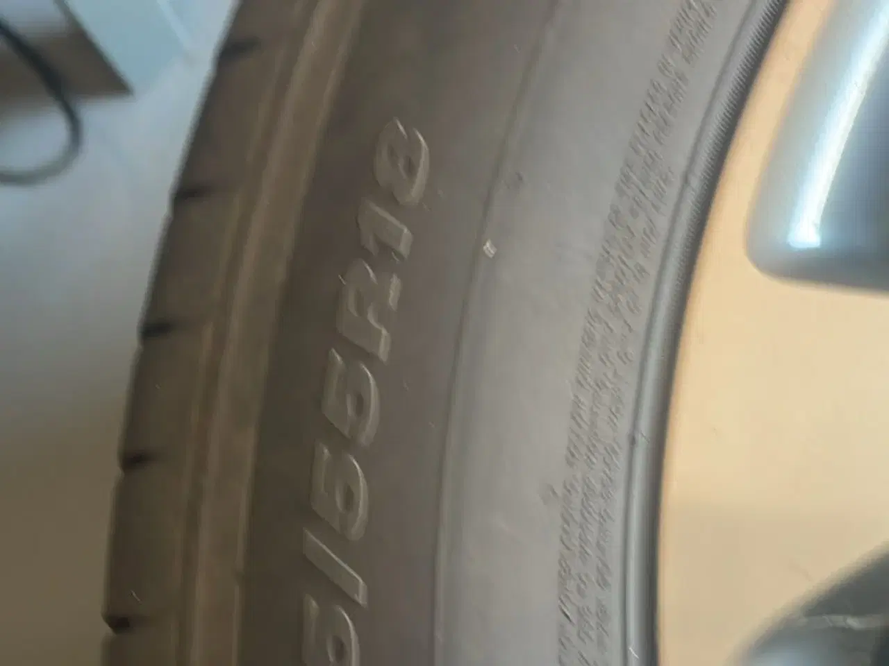 Billede 3 - Alufælge med dæk