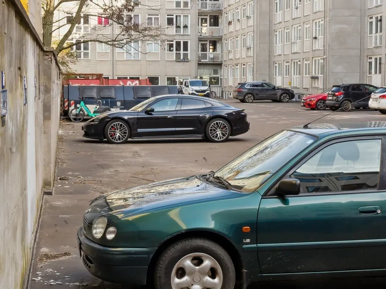 Billede 4 - Dronningens Tværgade P-plads