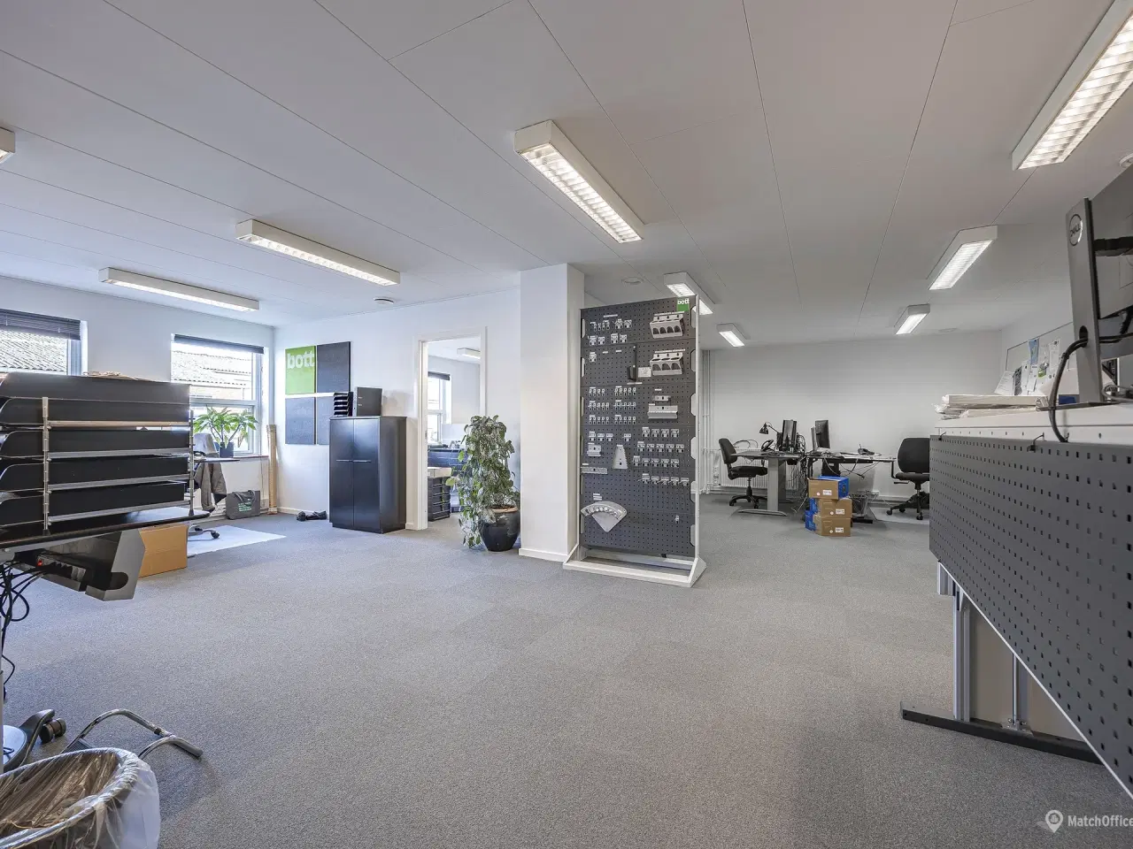 Billede 4 - 361 kvm. lager/montage med kontor. Lige ved E20.