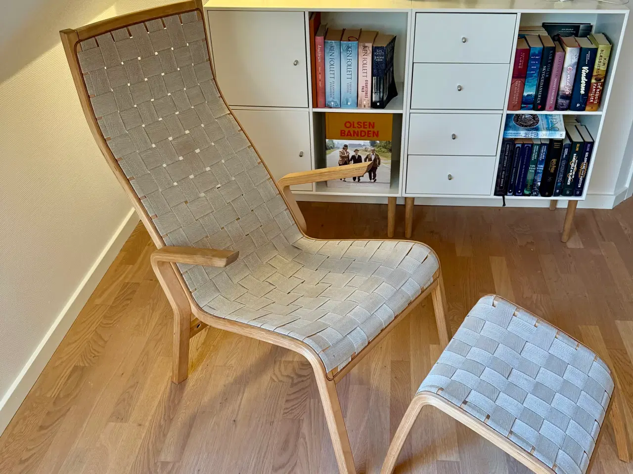 Billede 2 - Lænestol og fodskammel sælges