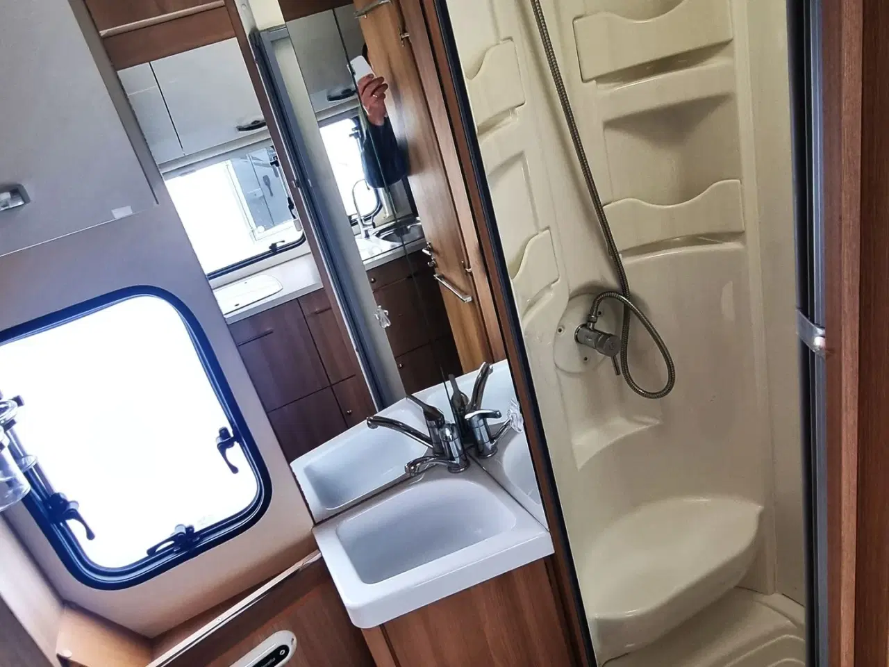 Billede 8 - Ford Autocamper / pris inkl. moms / Trigano Kronos 277