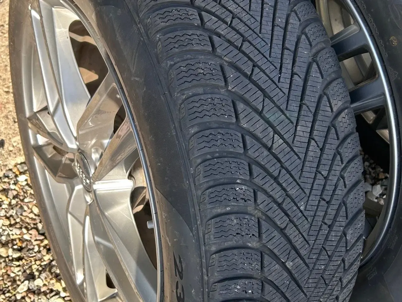 Billede 2 - Originale AUDI Q5 fælge med Vinterdæk