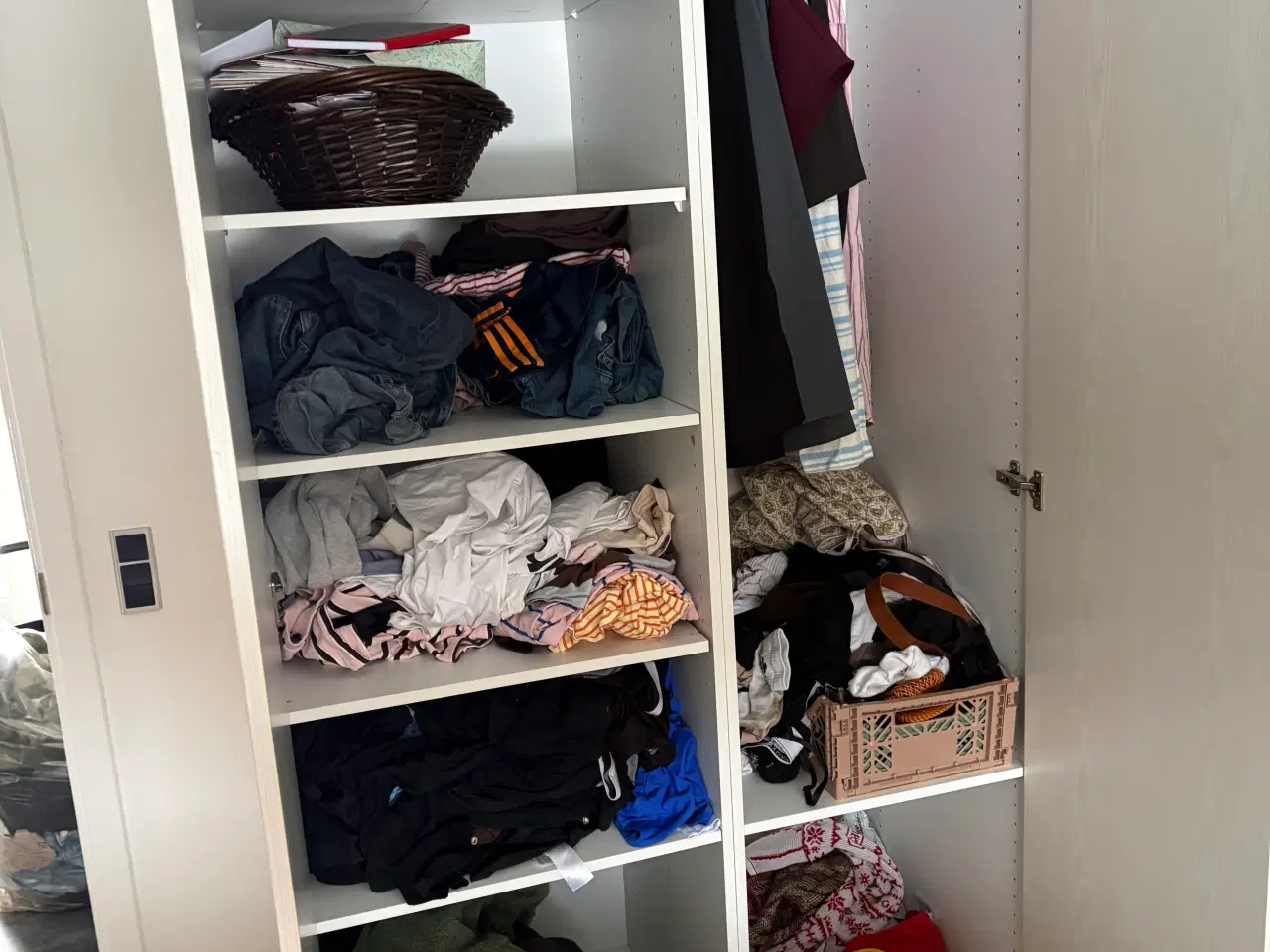 Billede 2 - Dobbelt Tøj eller opbevarings skab