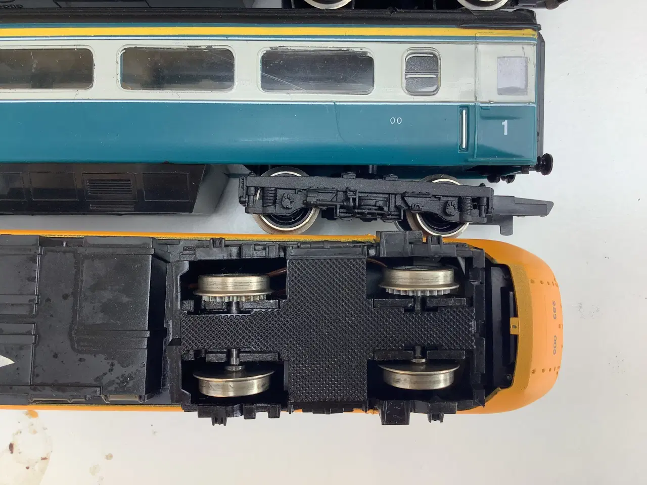 Billede 6 - Hornby British Rail Intercity 125. Vitrine-sæt