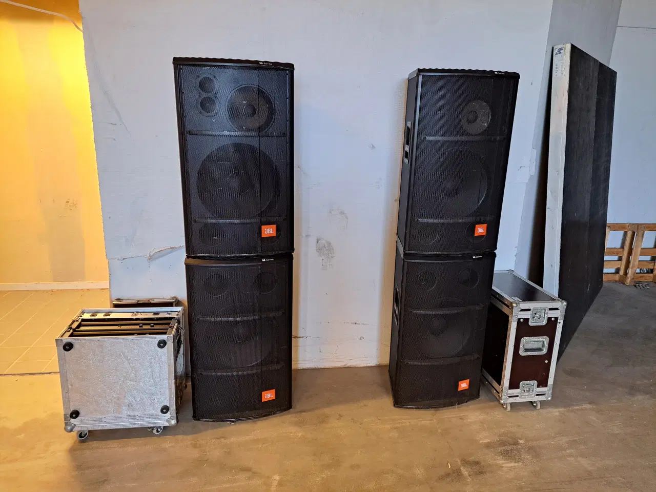 Billede 6 - PA-anlæg, 4 QSC EX 1600 og to JBL M360 MK2 og to M