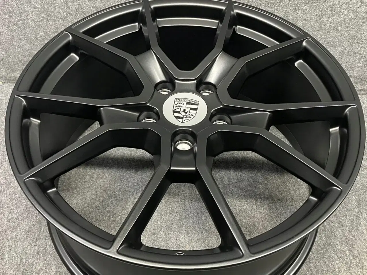 Billede 1 - ALUFÆLGE PORSCHE TAYCAN 9J1 21"