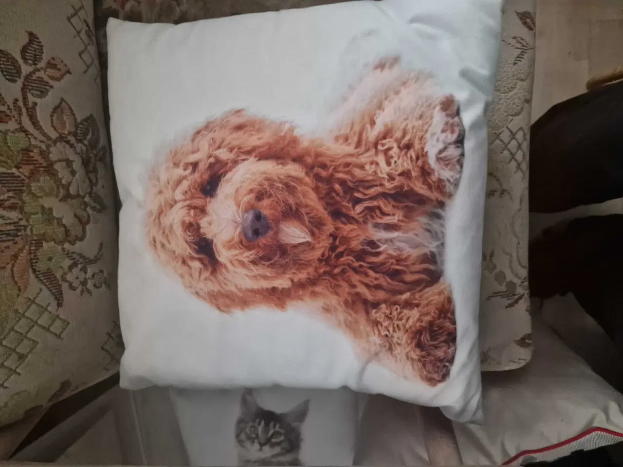 Billede 3 - Sofa puder med nisser og dyr