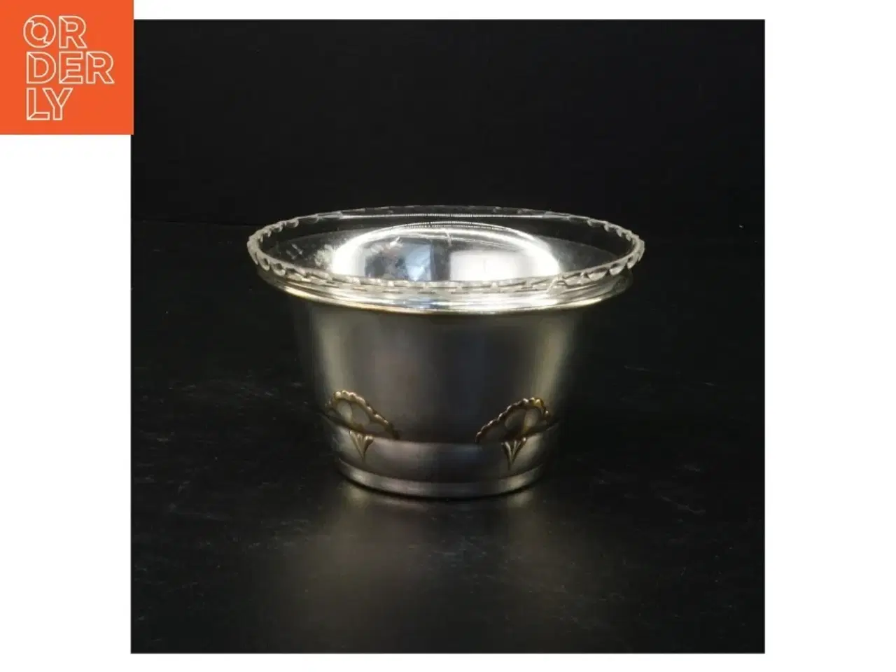 Billede 1 - Antik Sølvfarvet metalskål med glasindsats fra Victoria (str. 13,5 x 7,5 cm)