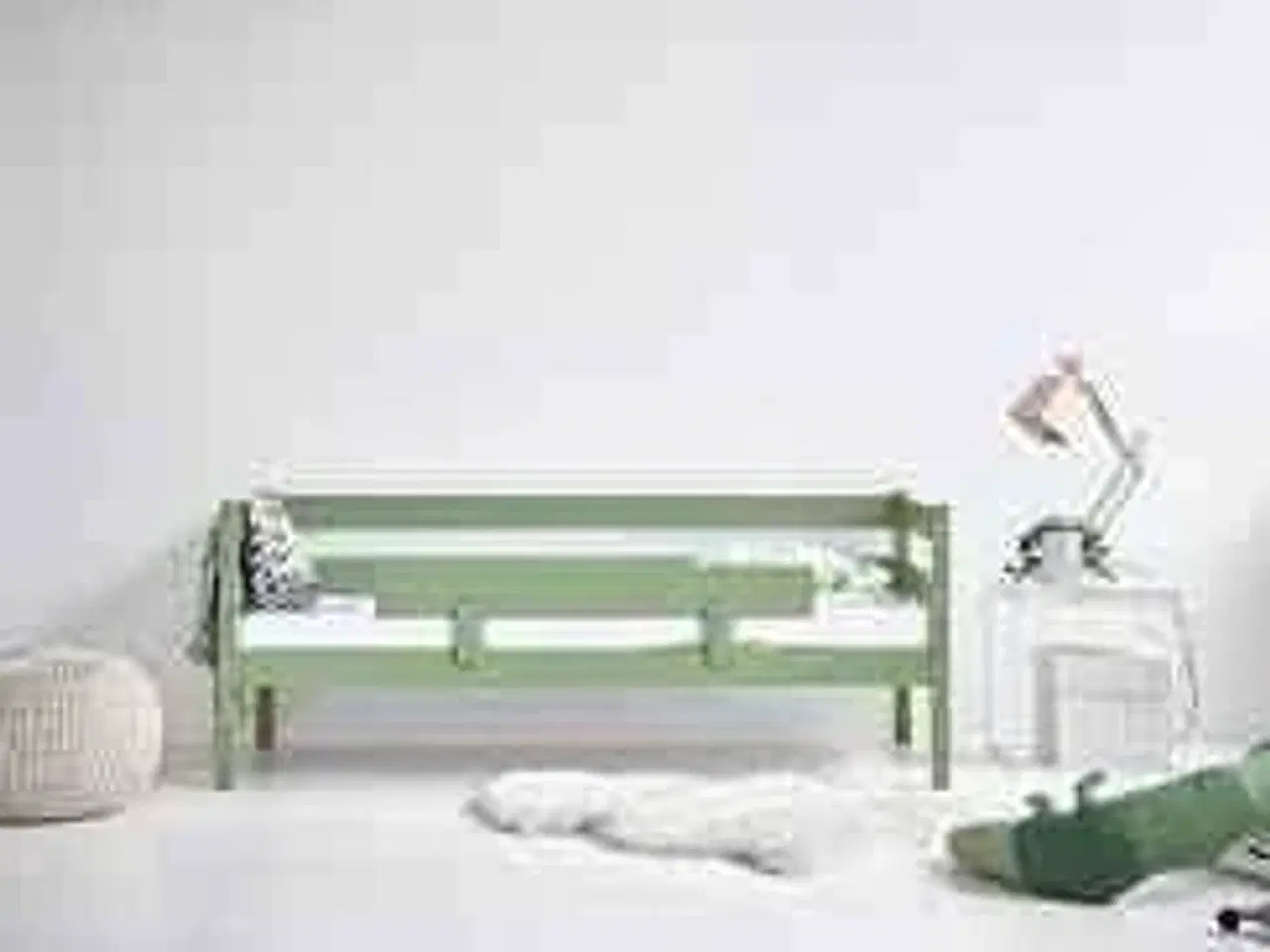 Billede 1 - Spiloppe juniorseng 70x160 cm - pale green inkl. Madras uden sengehest