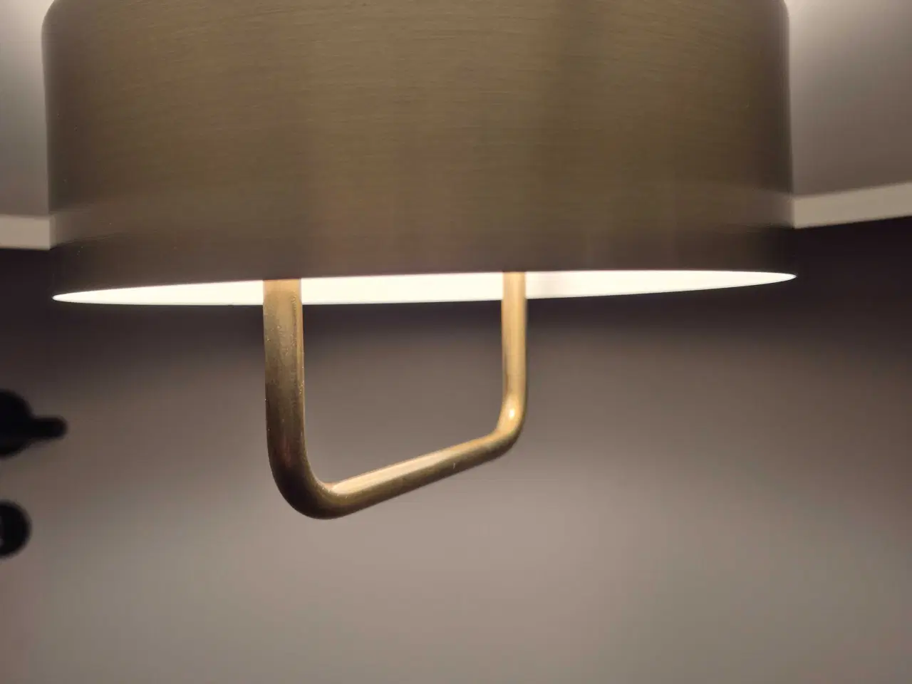 Billede 7 - Virkelig fin messinglampe med god lyseffekt 