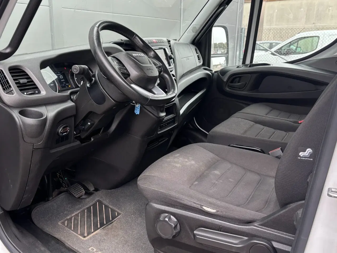 Billede 11 - Iveco Daily 2,3 35S16 Alukasse m/lift AG8