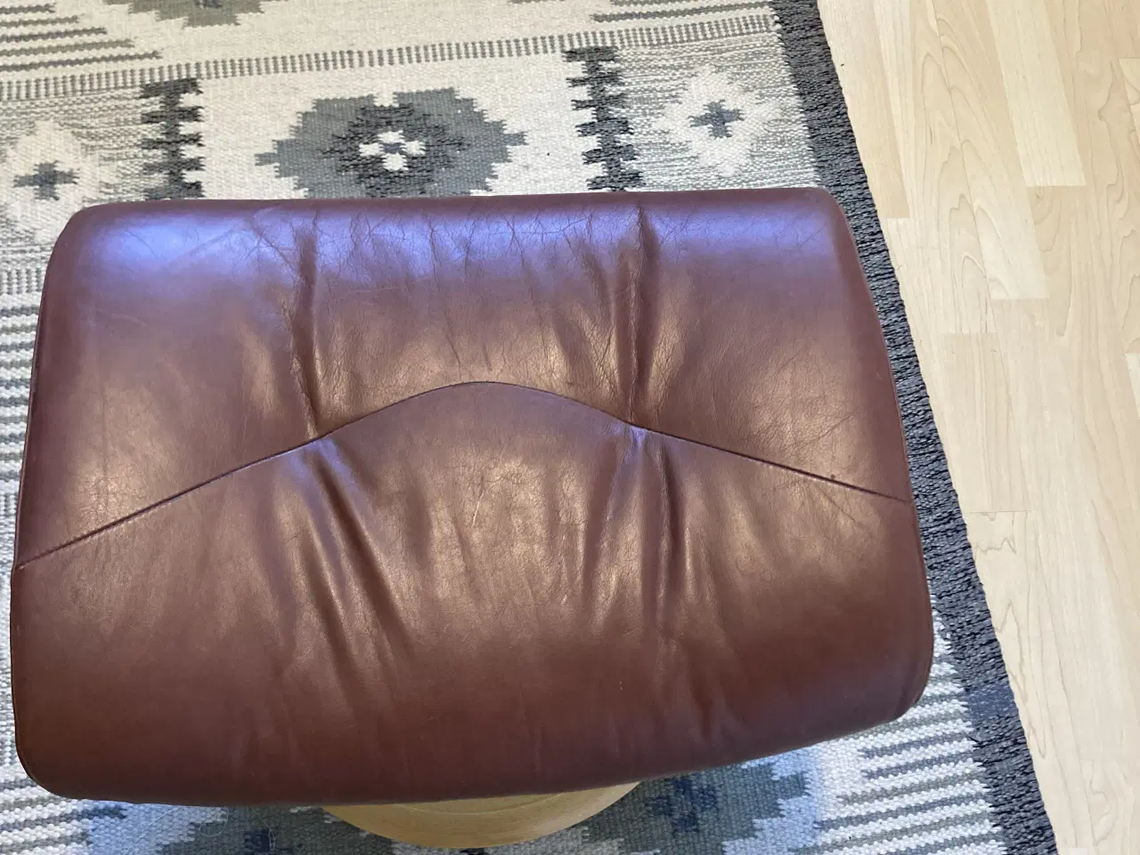 Billede 1 - Stressless fodskammel