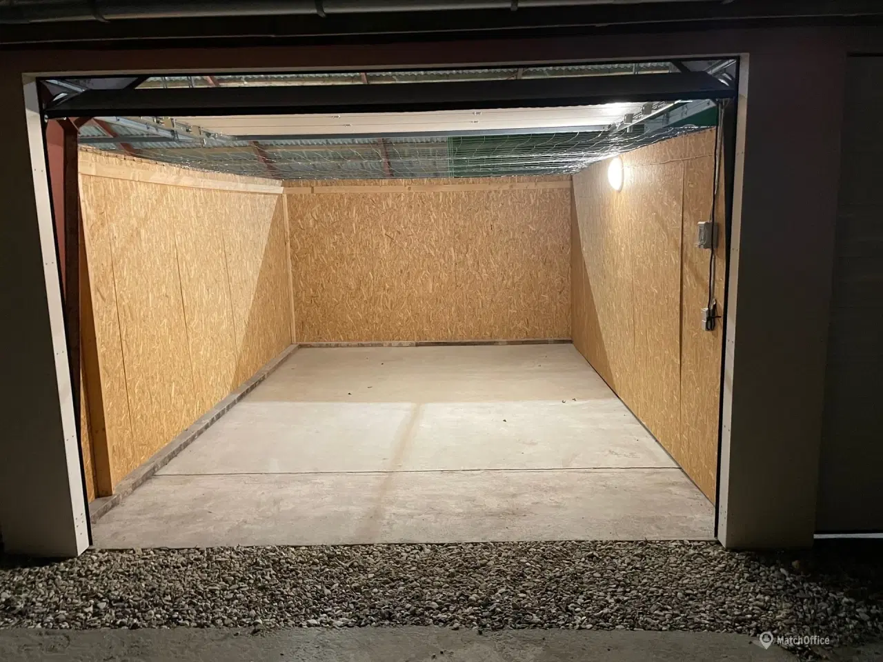 Billede 2 - Lager/garage udlejes
