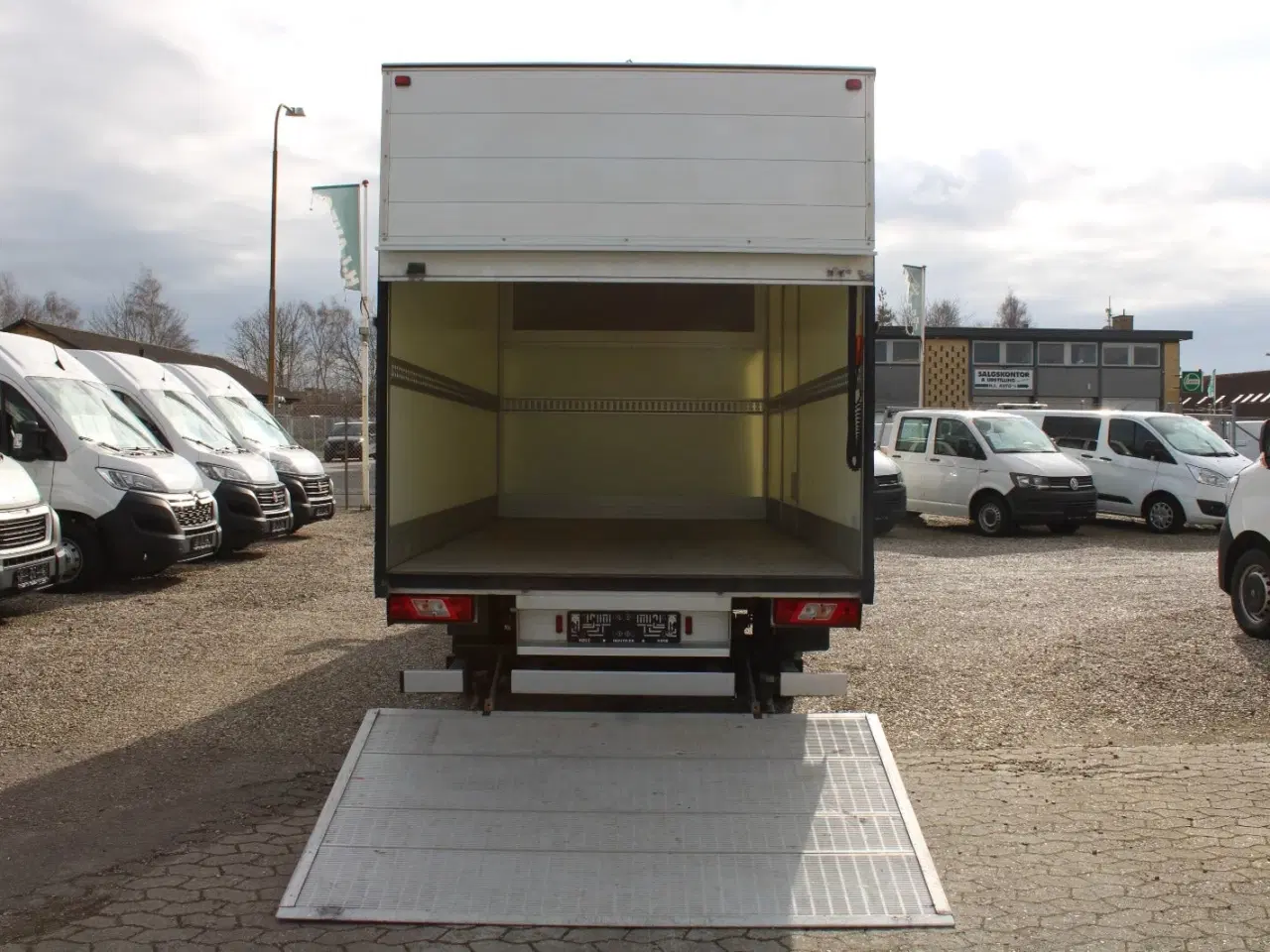 Billede 8 - Ford Transit 350 L4 Chassis 2,0 TDCi 170 Alukasse m/lift FWD