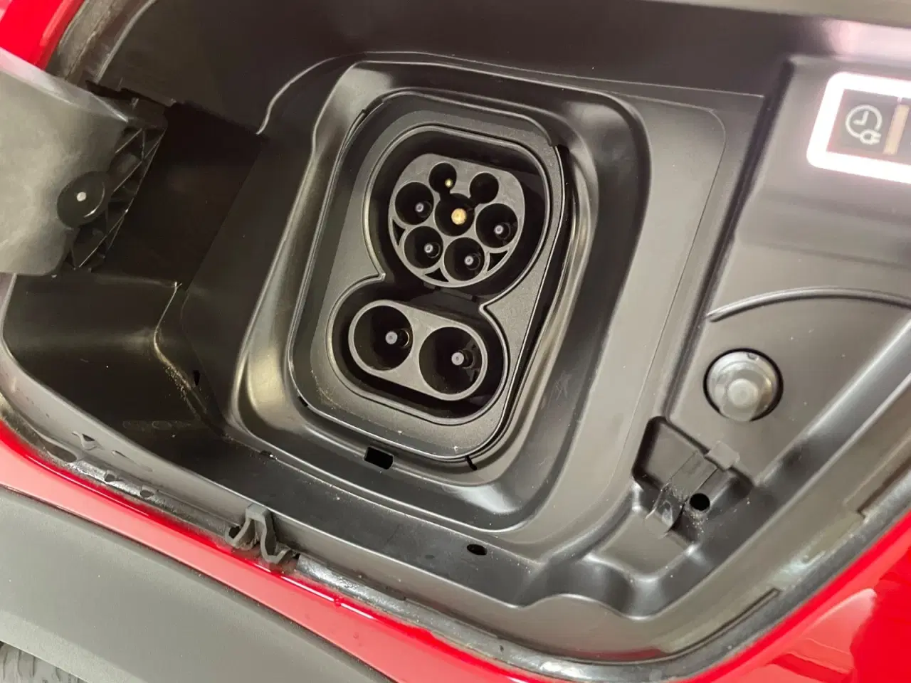 Billede 15 - Peugeot e-2008 54 Allure