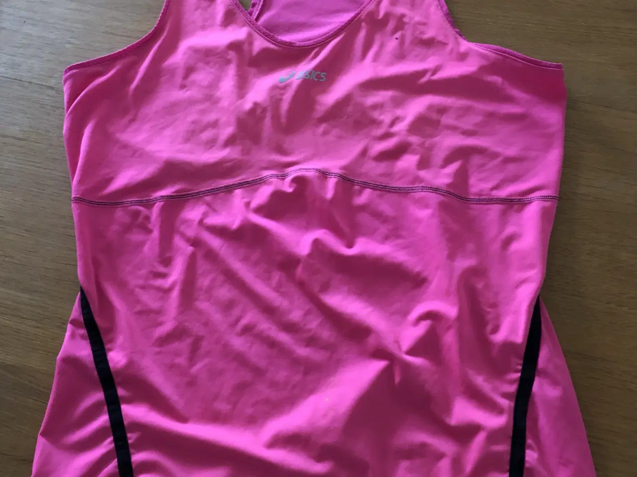 Billede 1 - DAME - ASICS - træningsbluse