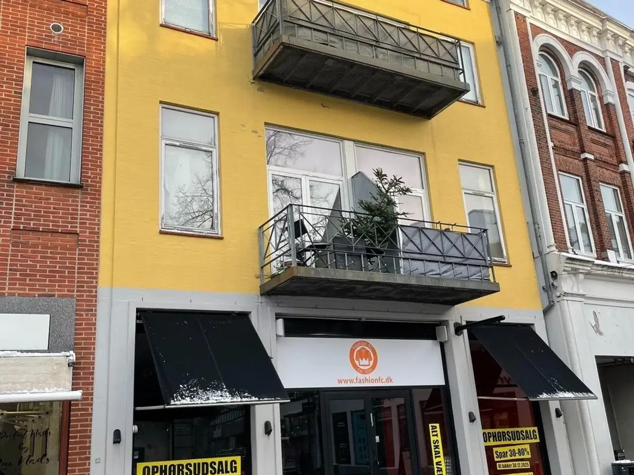 Billede 9 - Attraktivt butikslokale med god placering i gågaden.