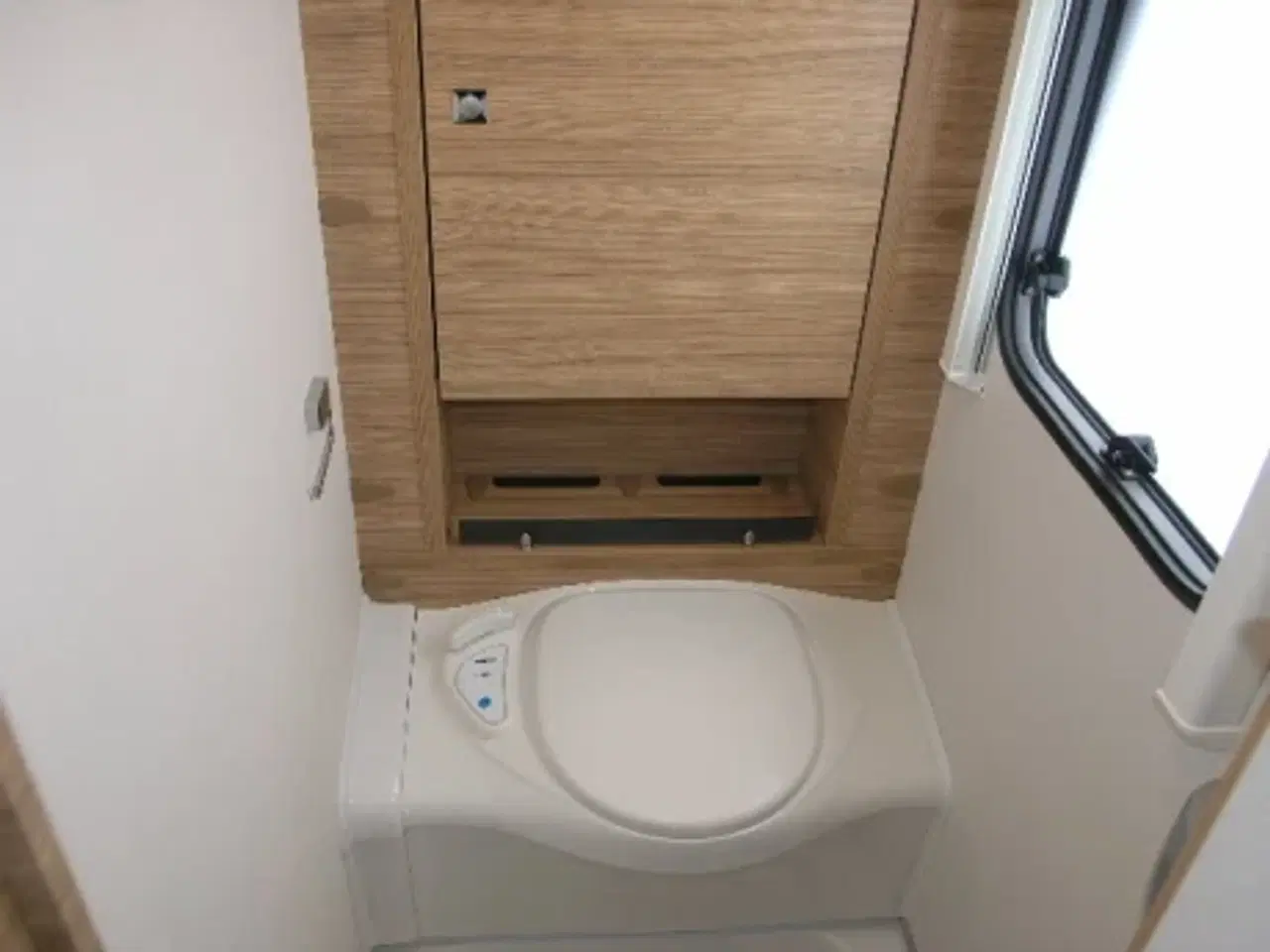 Billede 11 - Dethleffs 650 Camper FMK