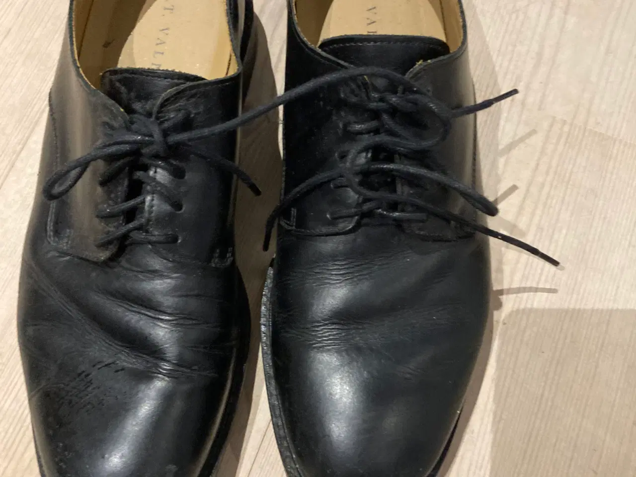 Billede 1 - St.valentin sko sorte