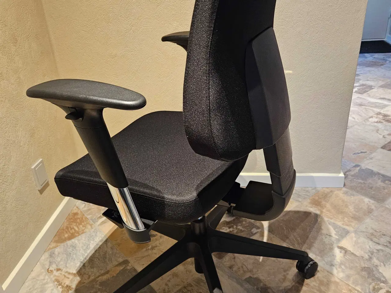 Billede 4 - Kontorstol Canadian Ergo Base m. armlæn