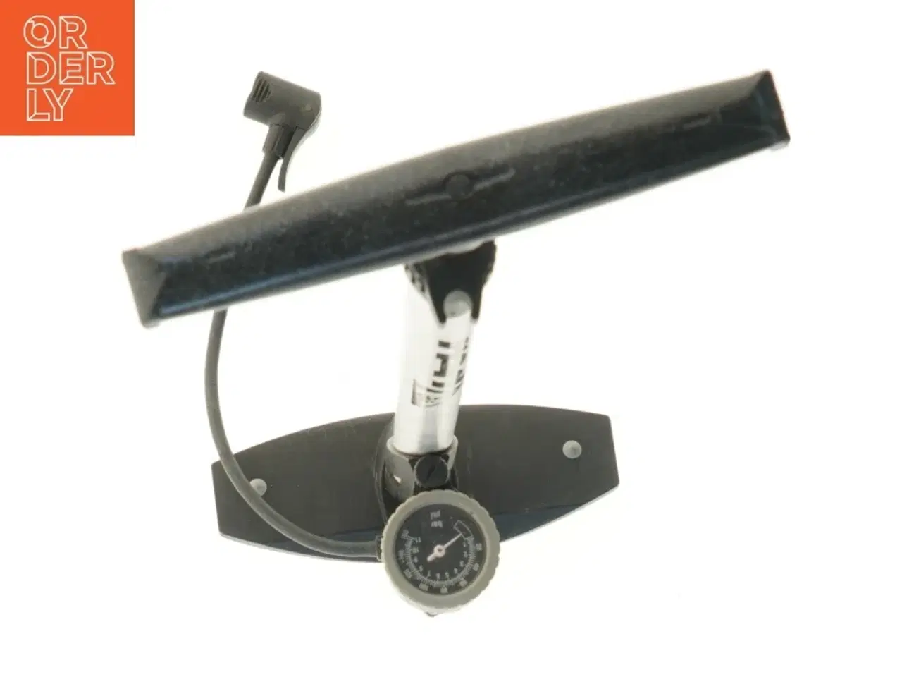 Billede 2 - Cykelpumpe med trykmåler (str. 62x24 cm)