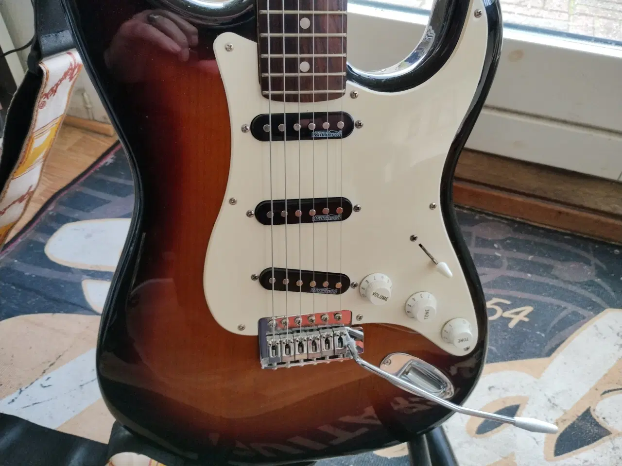 Billede 2 - Legend Stratocaster Farve Sunburst