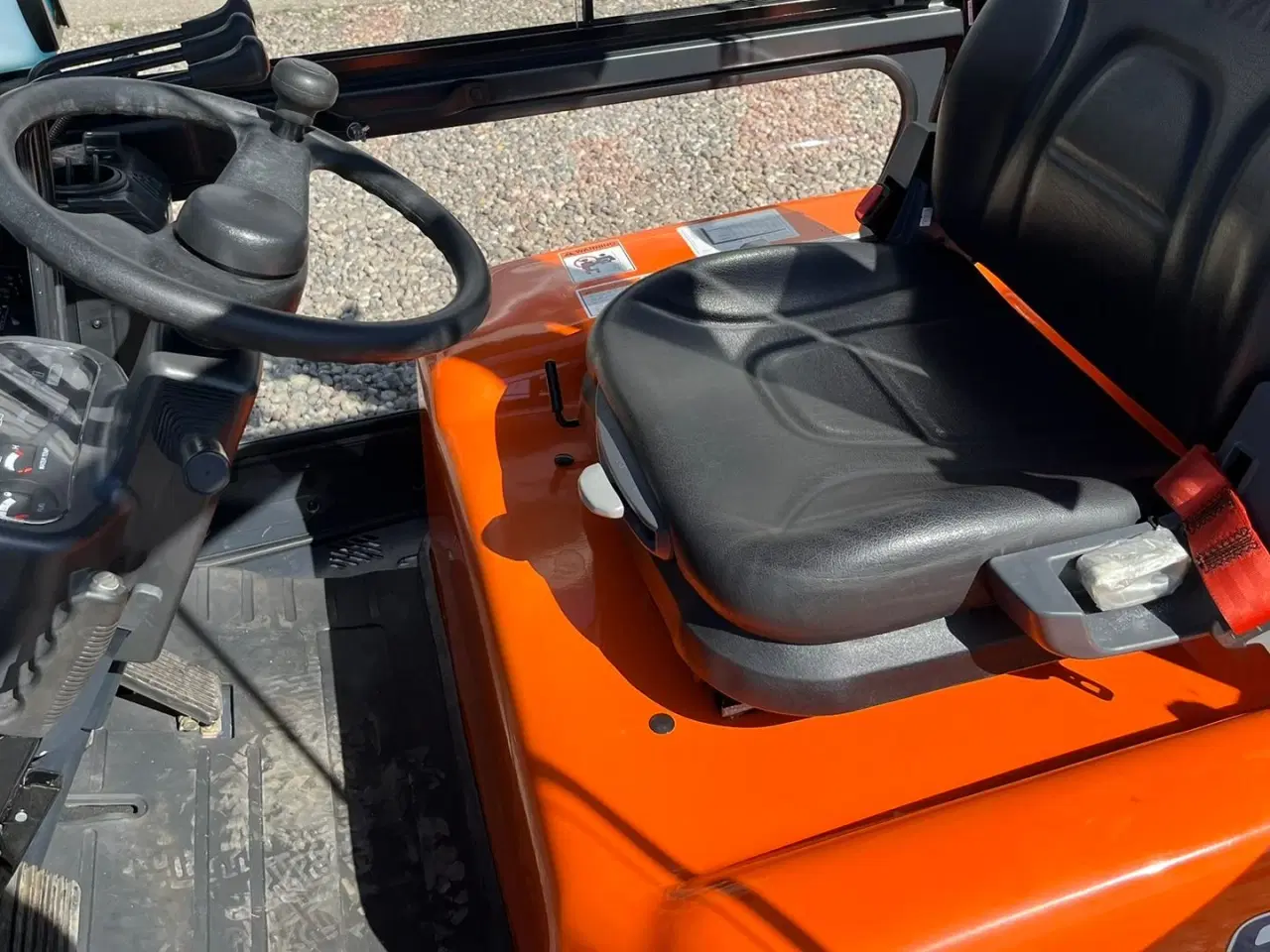 Billede 5 - Doosan D30 G med kabine og KUN 57 TIMER FRA NY, MED TIME GARENTI