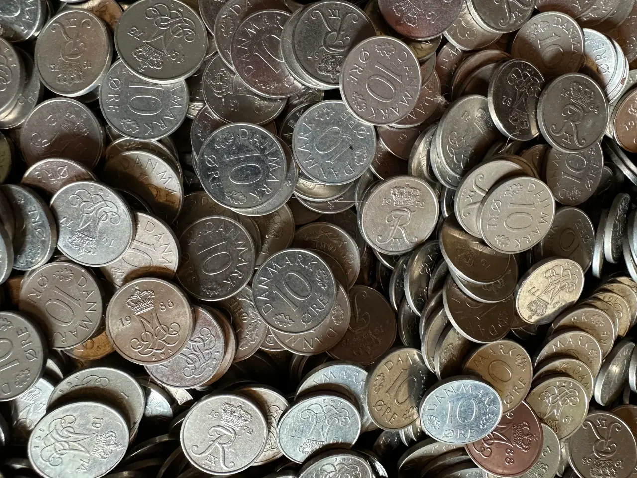 Billede 2 - Et kilo tiører sælges