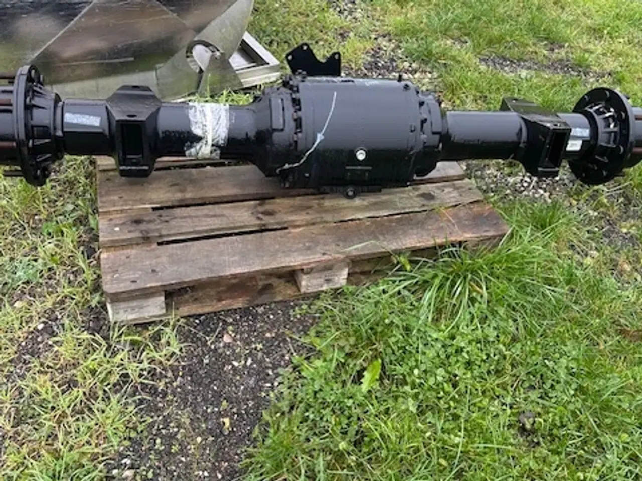 Billede 1 - JCB Bagtøj med støbe  fejl