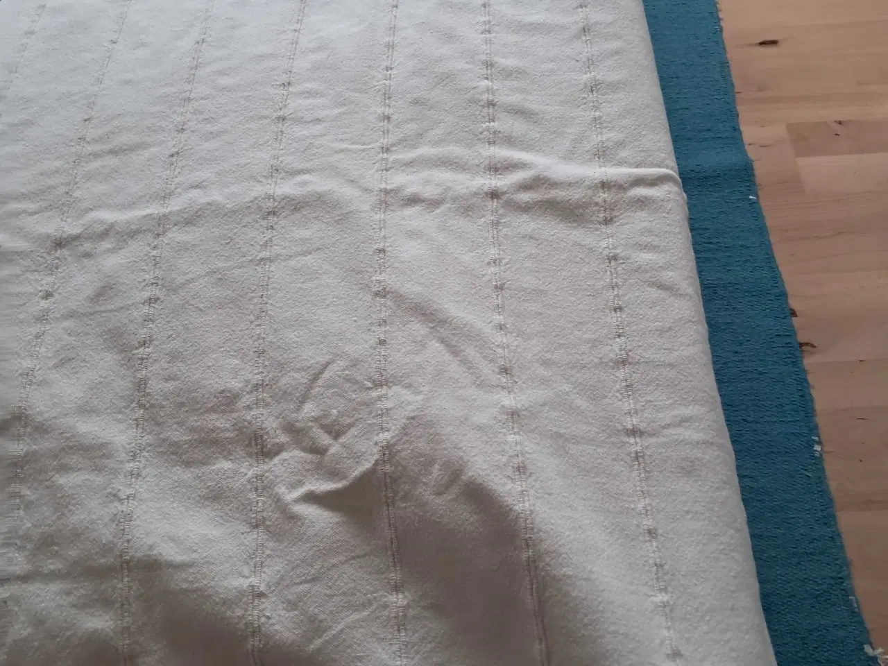 Billede 1 - SENGETÆPPE Ikea