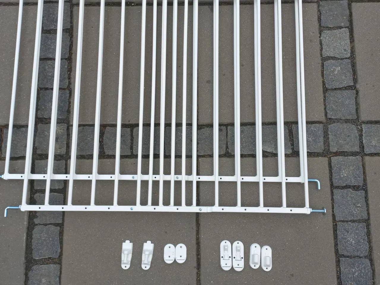 Billede 1 - Sikkerhedsgitter til trappe e.lign