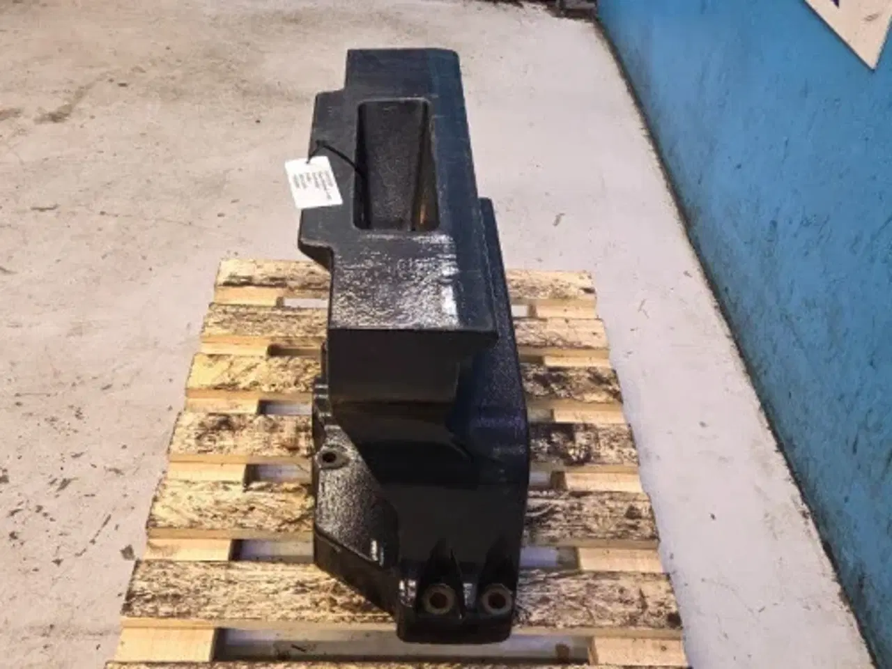 Billede 10 - Case Farmall 115C Frontvægt Holder 84313805