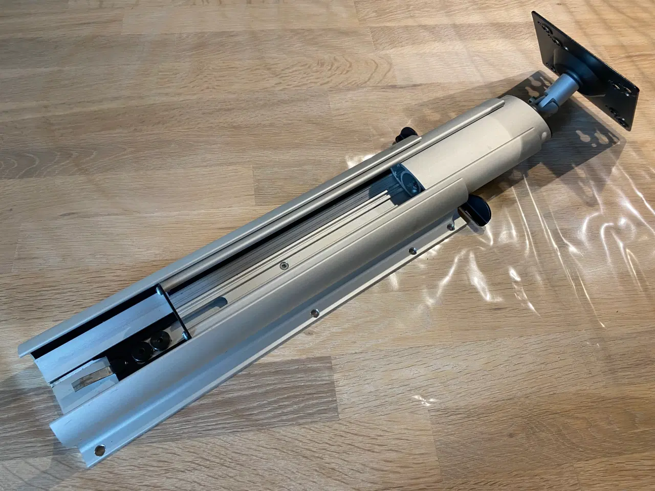 Billede 4 - TV-beslag, udtrækkeligt (teleskop)