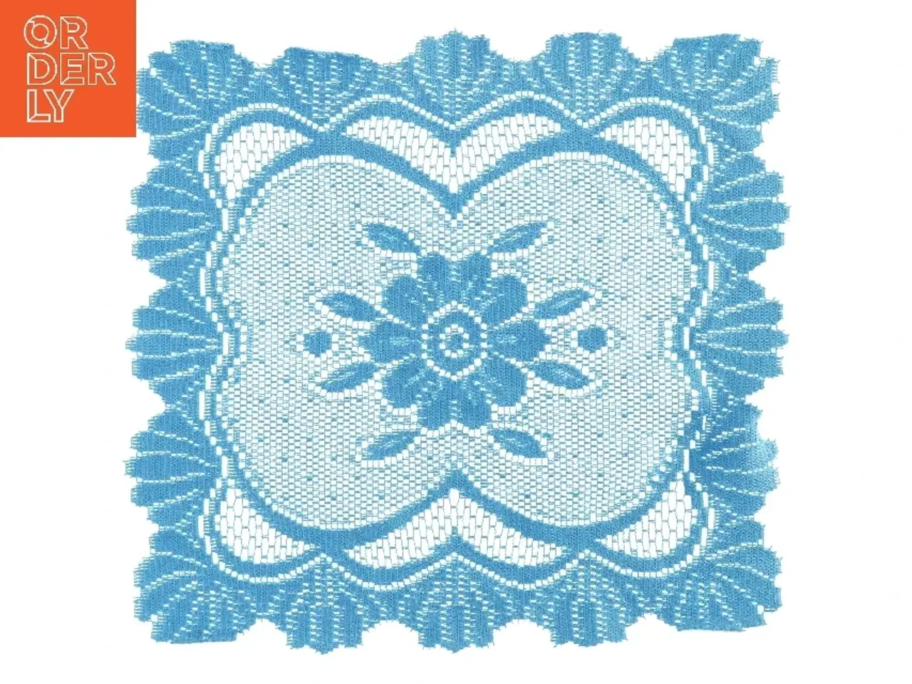 Billede 1 - Blå hæklet dug (str. 39 x 38 cm)