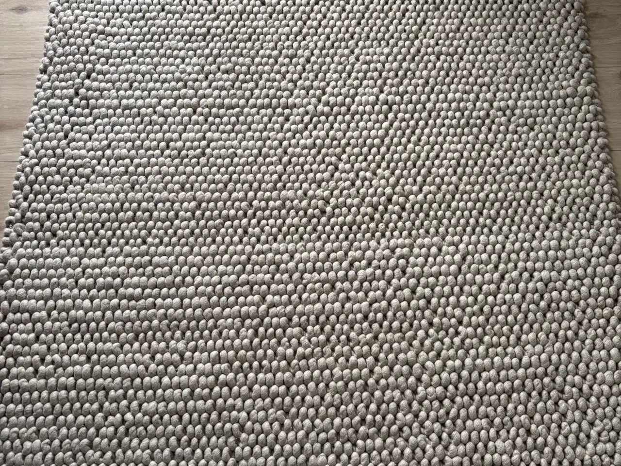 Billede 1 - HAY Peas tæpp-soft grey