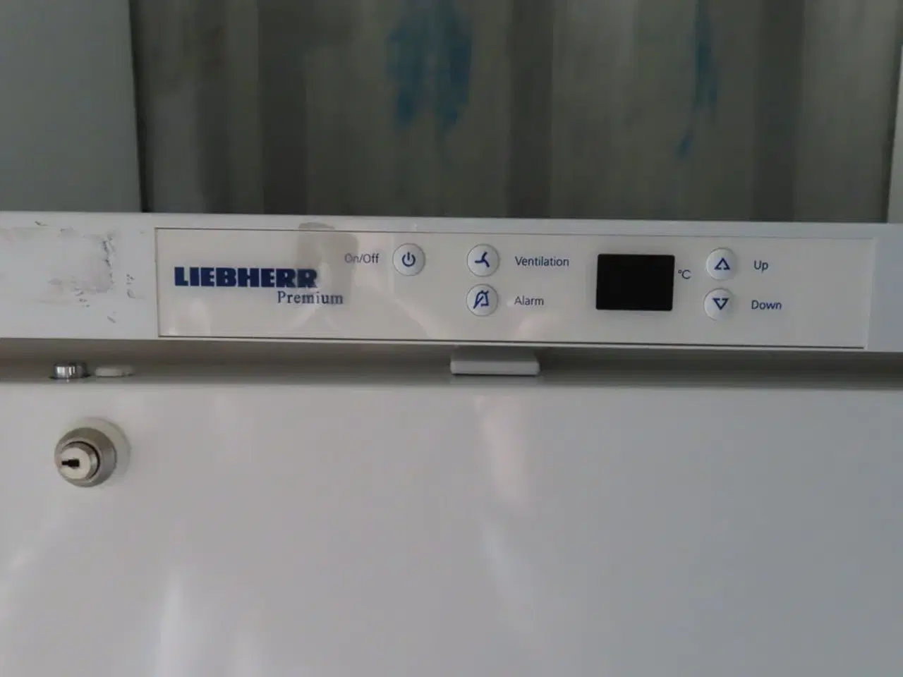 Billede 3 - Køleskab LIEBHERR FKUv 1610