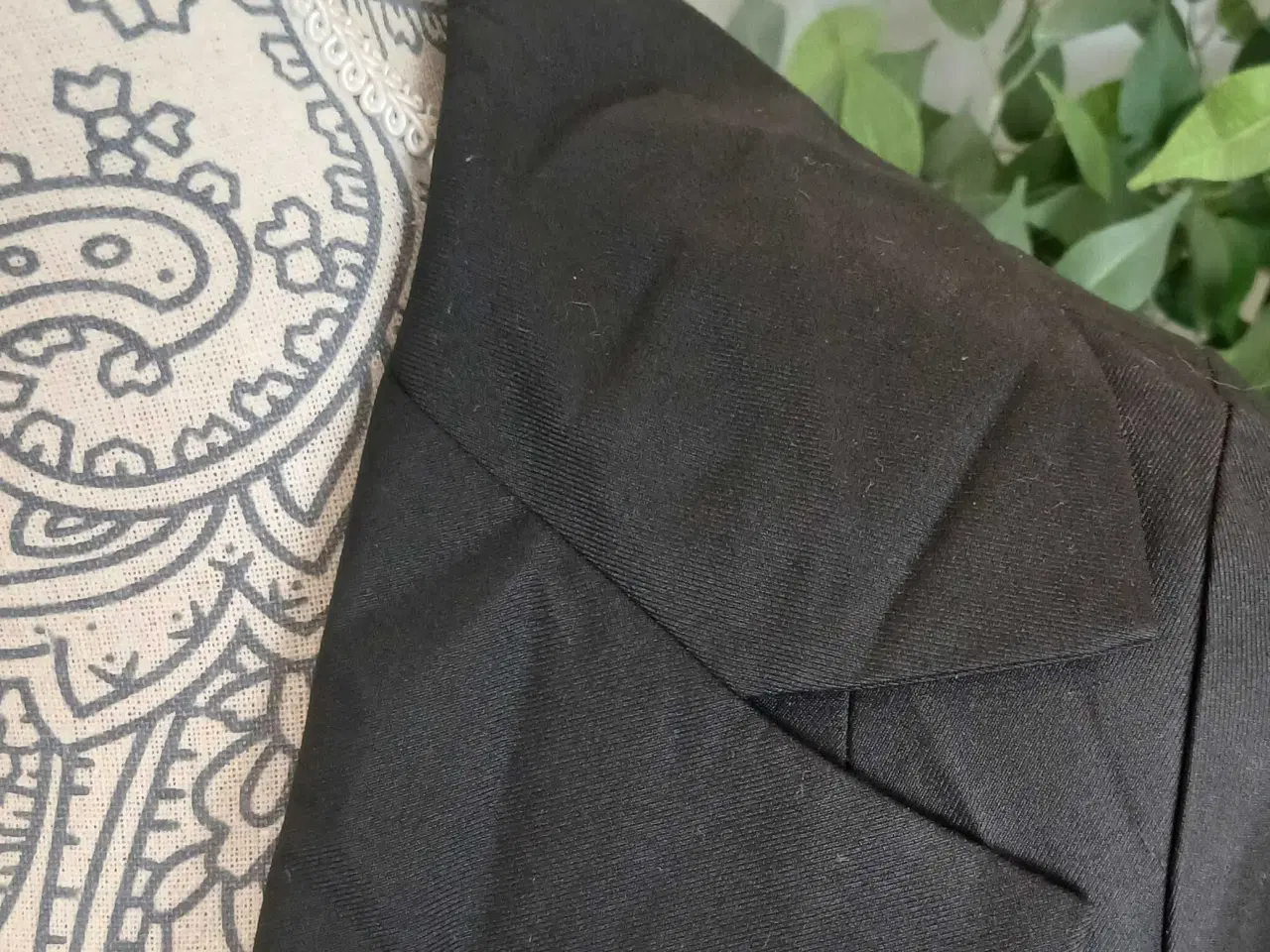 Billede 3 - Jakke. Hawaleschka. Small/36