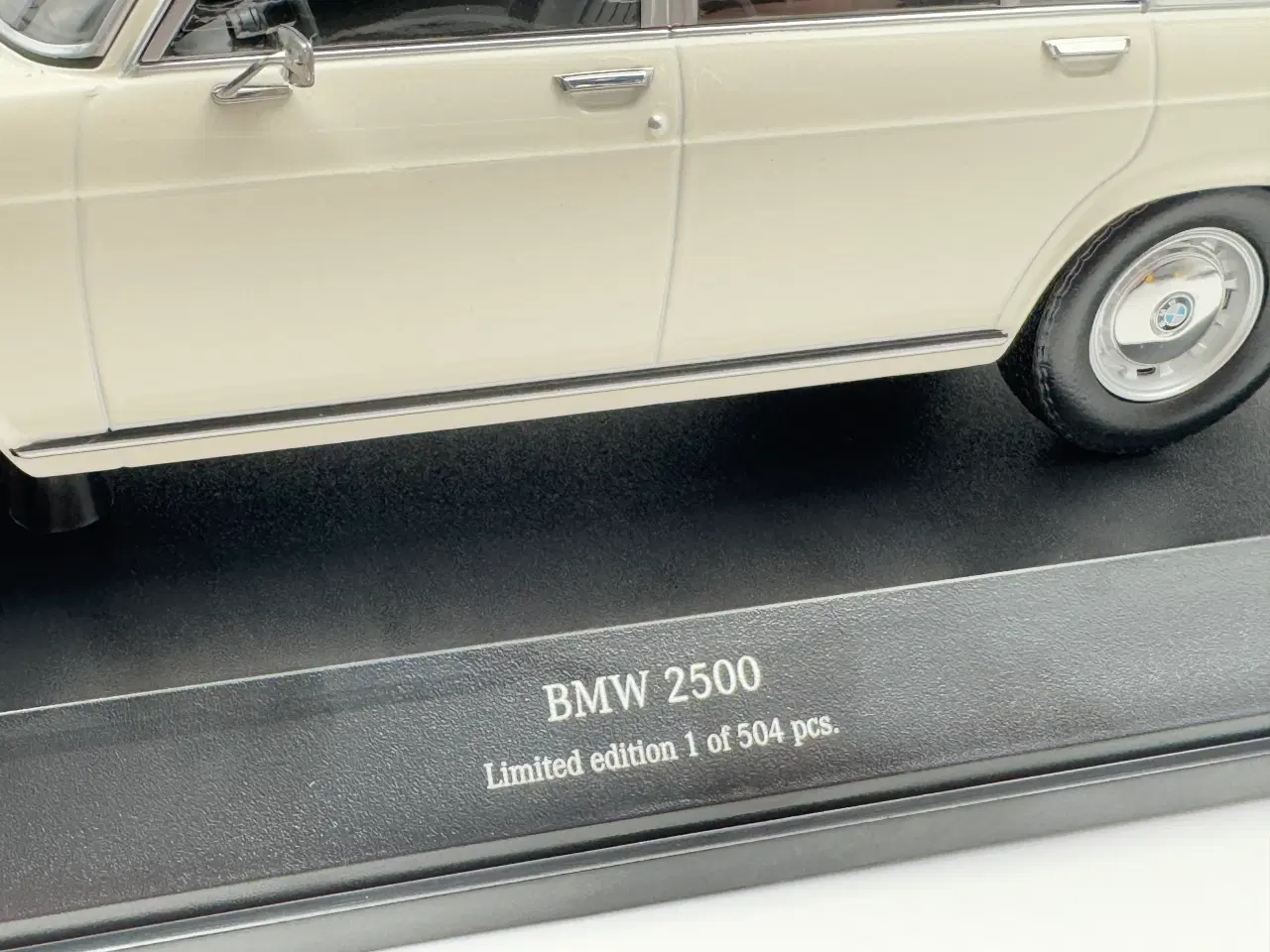 Billede 8 - 1968 BMW 2500 Berlina E3 - 1:18 