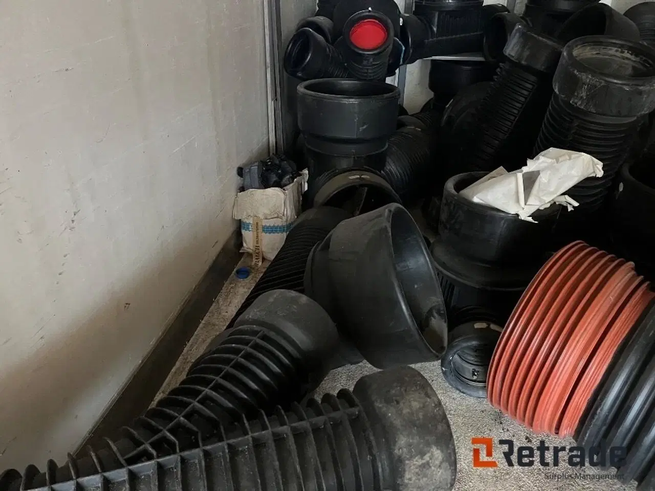 Billede 3 - - - - Diverse NYE PVC brønde og rør. Forskellige modeller og størrelser.